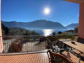 Big Apartment With Lake View and Two Bedrooms Sala Comacina